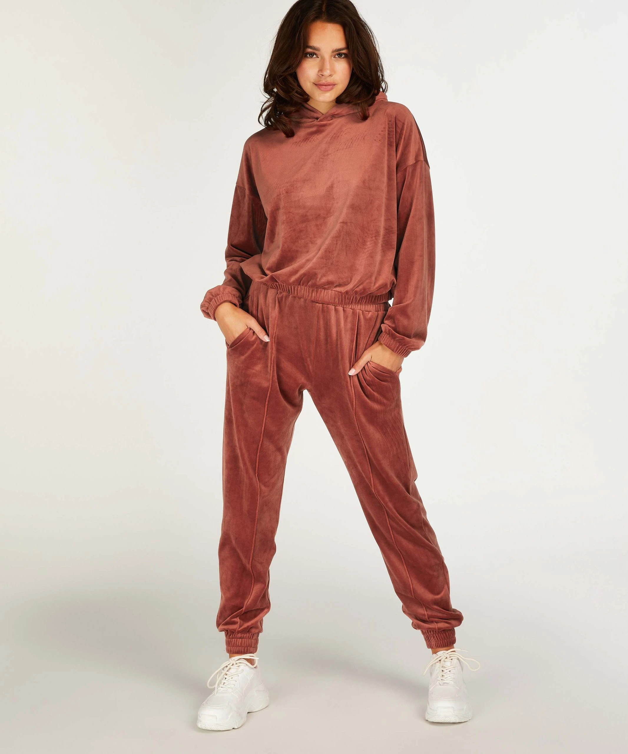 Petite Jogginghose Velours 3 Petite Jogginghose Velours