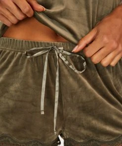 Shorts Aus Velours Mit Spitze 8 Shorts Aus Velours Mit Spitze -Hunkemöller-Shop 201693 2 8